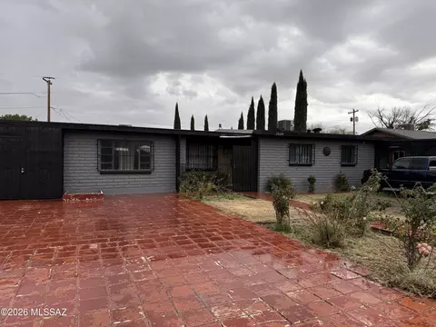2664 N Valle Verde Dr, Nogales, AZ 85621