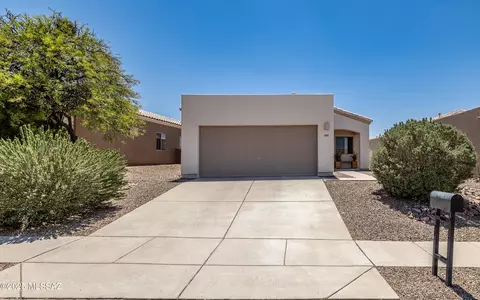 454 E Cactus Mountain Dr, Vail, AZ 85641