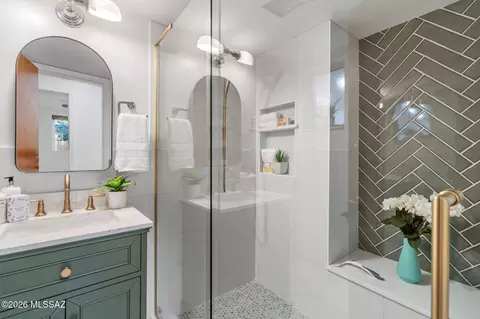 Bath - 2045 E 7th St, Tucson, AZ 85719 photo 2 of 3