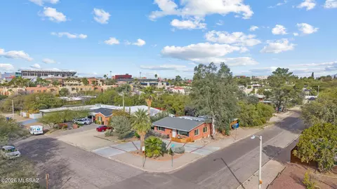 View/Area - 2045 E 7th St, Tucson, AZ 85719 photo 2 of 4