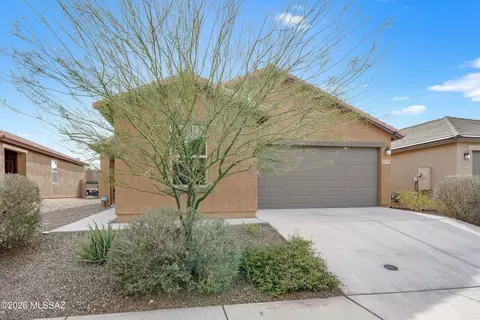 8770 E Stone Meadow Cir, Tucson, AZ 85730