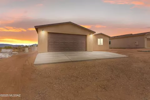 179 S Montgomery Ave, Corona De Tucson, AZ 85641