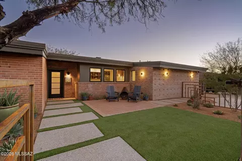 Exterior - 2350 E Hampton St, Tucson, AZ 85719 photo 6 of 9