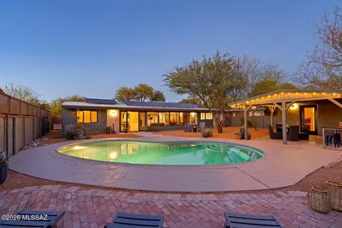 Exterior - 2350 E Hampton St, Tucson, AZ 85719 photo 8 of 9