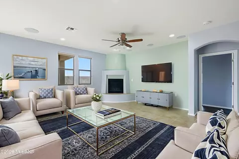 10176 S Gold Wagon Way, Vail, AZ 85641