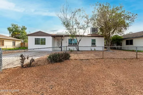 1923 S Holly Sv Stra, Tucson, AZ 85713