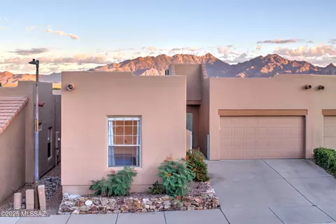 3865 S Camino Del Golfista, Green Valley, AZ 85614