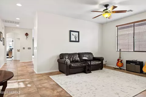 Living - 13773 E Carruthers St, Vail, AZ 85641 photo 2 of 6