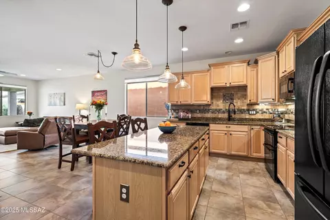 Kitchen - 13773 E Carruthers St, Vail, AZ 85641 photo 1 of 6