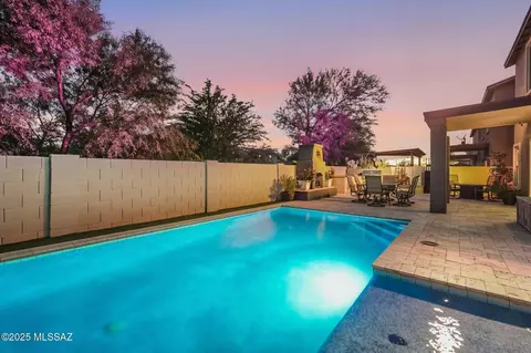 Exterior - 5952 E Sanderling Dr, Tucson, AZ 85756 photo 9 of 9
