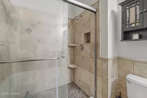Bath - 5952 E Sanderling Dr, Tucson, AZ 85756 photo 2 of 3