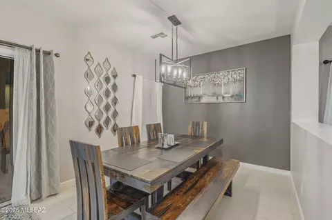 Dining - 5952 E Sanderling Dr, Tucson, AZ 85756 photo 3 of 3