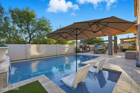 Exterior - 5952 E Sanderling Dr, Tucson, AZ 85756 photo 6 of 9