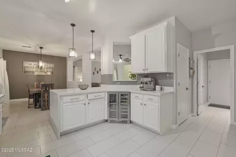 Kitchen - 5952 E Sanderling Dr, Tucson, AZ 85756 photo 1 of 12