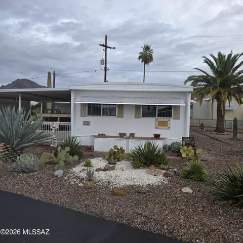 5802 W Box R St, Tucson, AZ 85713