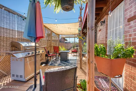 Exterior - 336 E 24th St, Tucson, AZ 85713 photo 4 of 5