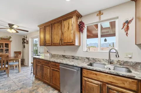Kitchen - 9045 E 7th St, Tucson, AZ 85710 photo 4 of 4
