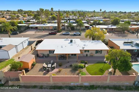 View/Area - 9045 E 7th St, Tucson, AZ 85710 photo 2 of 6