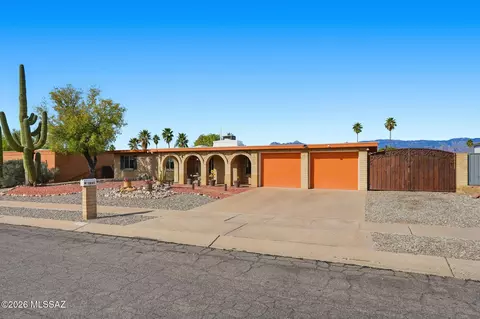 Exterior - 9045 E 7th St, Tucson, AZ 85710 photo 6 of 9