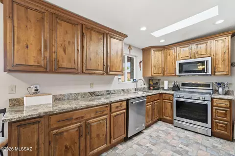 Kitchen - 9045 E 7th St, Tucson, AZ 85710 photo 2 of 4