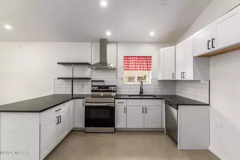 Kitchen - 1025 E 28th St, Tucson, AZ 85713 photo 3 of 3