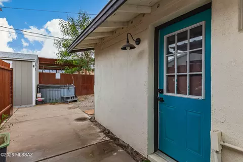Exterior - 1025 E 28th St, Tucson, AZ 85713 photo 9 of 12