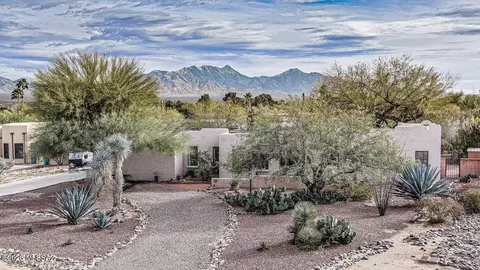 251 W San Ignacio, Green Valley, AZ 85614