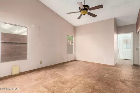 Living - 5331 W Eaglestone Loop, Tucson, AZ 85742 photo 6 of 6