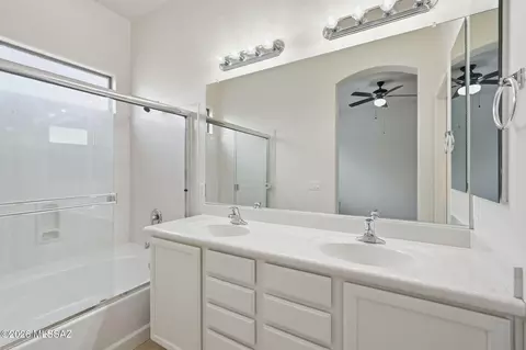 Bath - 12549 E Red Canyon Pl, Vail, AZ 85641 photo 2 of 2
