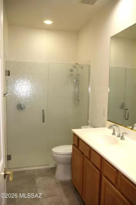 Bath - 2177 N Split Rock Pl, Tucson, AZ 85749 photo 4 of 4