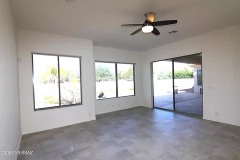 Living - 2177 N Split Rock Pl, Tucson, AZ 85749 photo 7 of 7