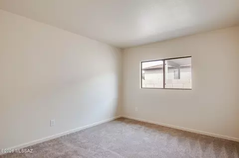 Bedroom - 9999 E Deer Trl, Tucson, AZ 85748 photo 4 of 7