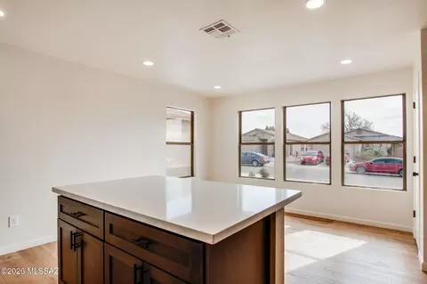 Kitchen - 9999 E Deer Trl, Tucson, AZ 85748 photo 3 of 4
