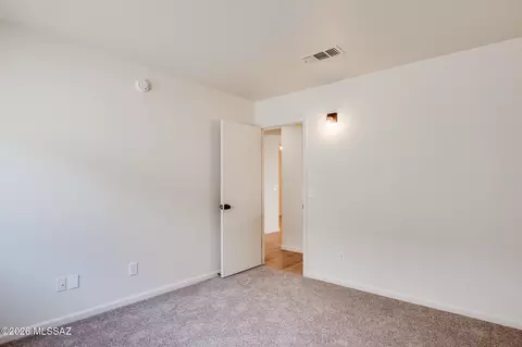 Bedroom - 9999 E Deer Trl, Tucson, AZ 85748 photo 5 of 7