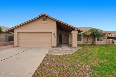 4825 W Bluebell Way, Tucson, AZ 85742