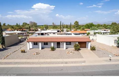 921 S Abrego Dr, Green Valley, AZ 85614