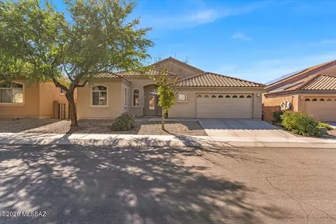 7802 E Treetop Rd, Tucson, AZ 85756