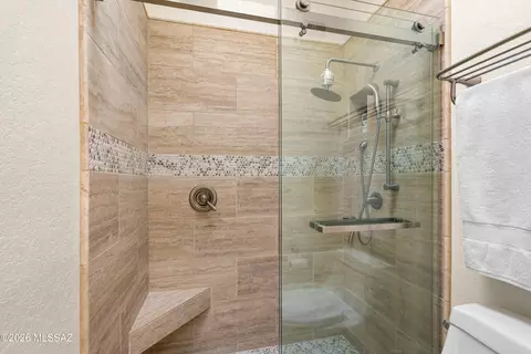 Bath - 6441 Via Algardi, Tucson, AZ 85750 photo 2 of 3