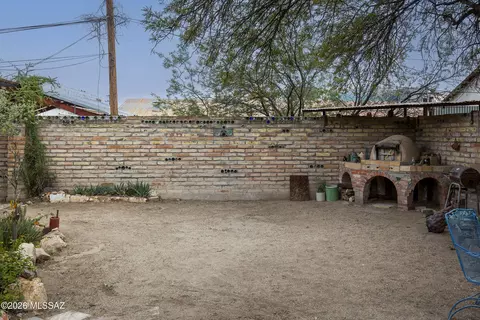 Exterior - 114 E 5th St, Tucson, AZ 85705 photo 8 of 19