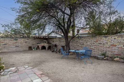 Exterior - 114 E 5th St, Tucson, AZ 85705 photo 7 of 19