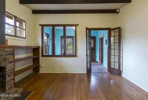 Living - 114 E 5th St, Tucson, AZ 85705 photo 1 of 3