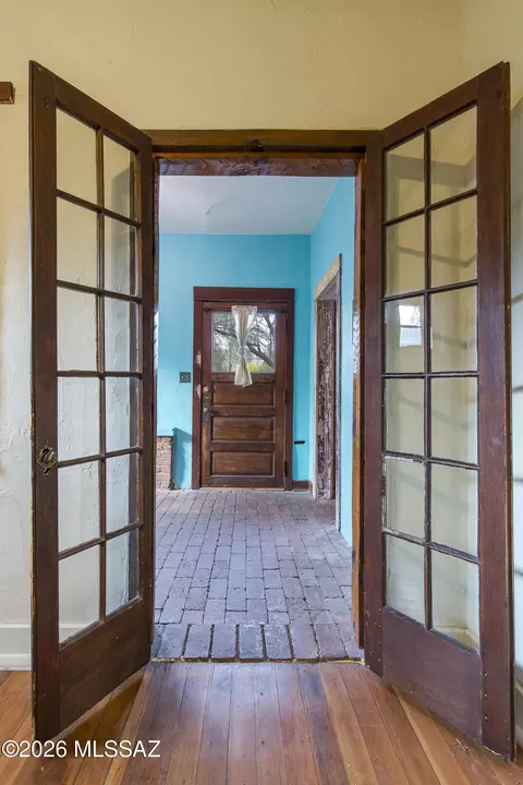 Entry Way - 114 E 5th St, Tucson, AZ 85705 photo 2 of 6