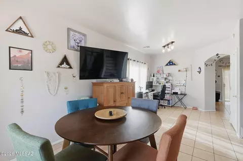 Dining - 10520 E Greek Dr, Tucson, AZ 85747 photo 1 of 2