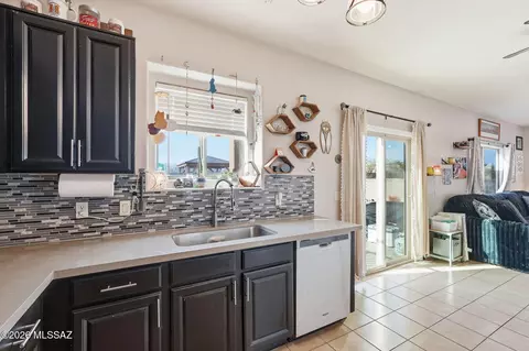 Kitchen - 10520 E Greek Dr, Tucson, AZ 85747 photo 3 of 4