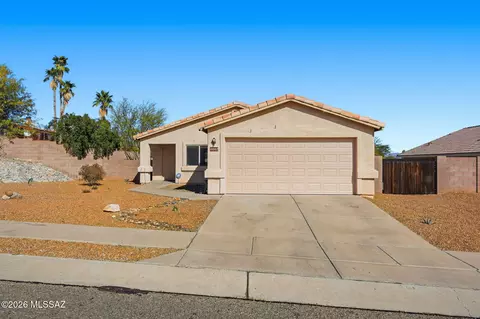 1602 N Old Ranch Rd, Tucson, AZ 85745