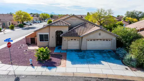 1102 E Mud Spring Canyon Ln, Sahuarita, AZ 85629