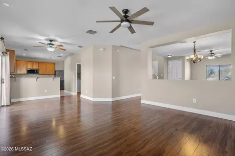 Living - 511 E Sterling Canyon Dr, Vail, AZ 85641 photo 3 of 5