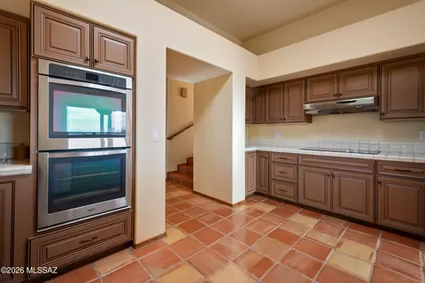 Kitchen - 13630 E Sahuaro Sunset Rd, Tucson, AZ 85749 photo 2 of 2