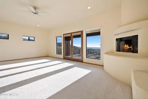 Living - 13630 E Sahuaro Sunset Rd, Tucson, AZ 85749 photo 4 of 6