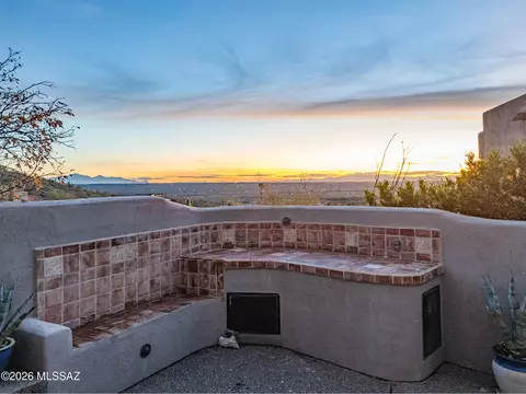 Exterior - 13630 E Sahuaro Sunset Rd, Tucson, AZ 85749 photo 10 of 19